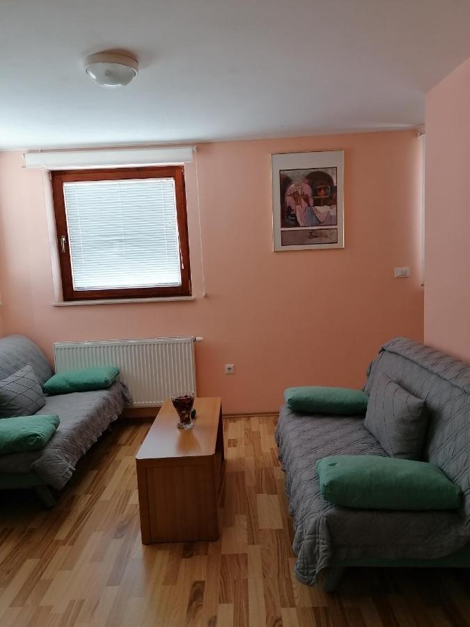 كوباريد Apartment Modrina المظهر الخارجي الصورة