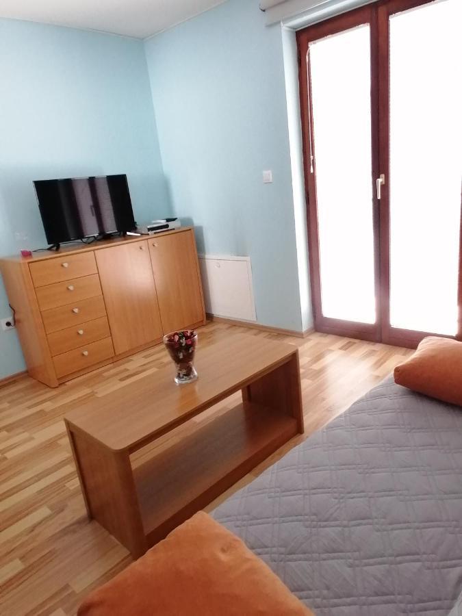 كوباريد Apartment Modrina المظهر الخارجي الصورة